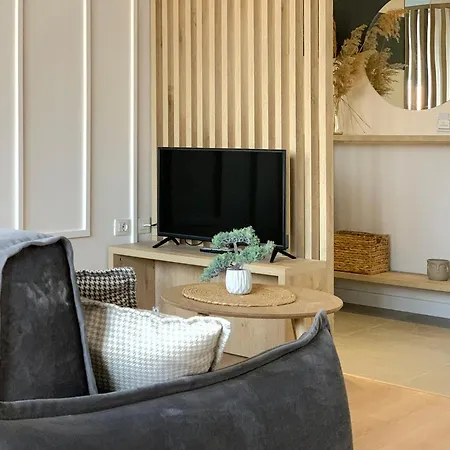 6 Apartmán Golem (Tirana)